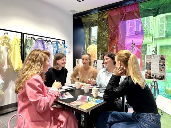 Українські дизайнерки презентують свої колекції на Тижні моди у Парижі - INFBusiness