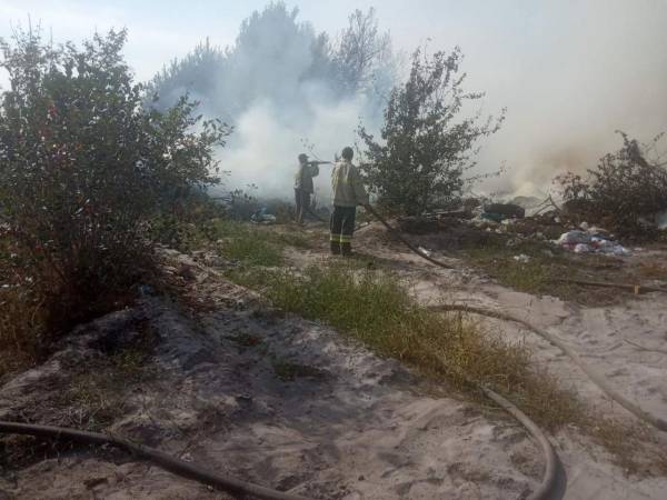 Сарненські рятувальники ліквідували пожежу на сміттєзвалищі - INFBusiness