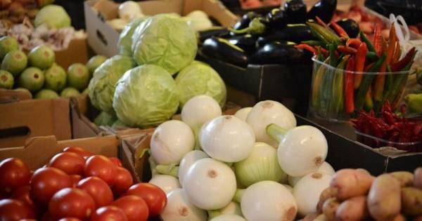 Скільки коштують на рівненському ринку овочі? (ВІДЕО) - INFBusiness
