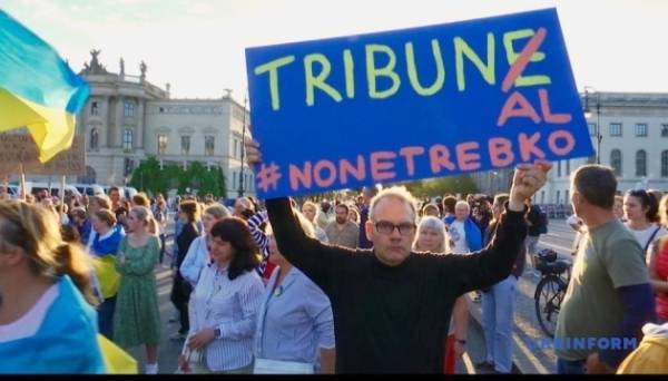 Активісти протестували проти виступу Нетребко в Державній опері в Берліні - INFBusiness