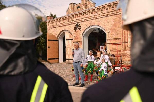 На Рівненщині відзначили 100-річчя з дня заснування історичної споруди пожежного депо - INFBusiness