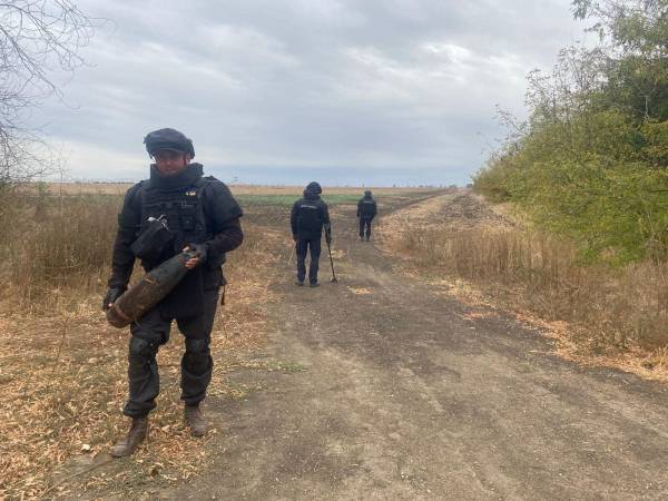 Піротехніки ДСНС Рівненщини продовжують розміновувати деокуповані території Херсонщини та Миколаївщини - INFBusiness