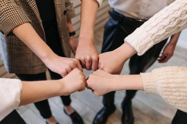 Стартує програма підтримки для громадських активістів, які стали ВПО і продовжують працювати - INFBusiness