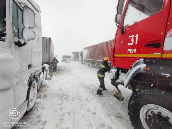 Негода в Україні: на 14 автодорогах перекрито рух транспорту - INFBusiness