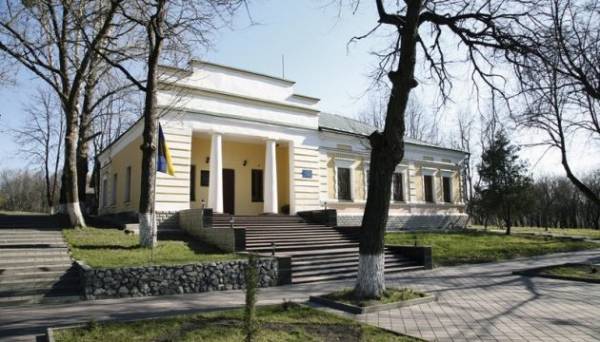 Музей українського філософа оголосив благодійний збір «301 справжній друг Сковороди» - INFBusiness