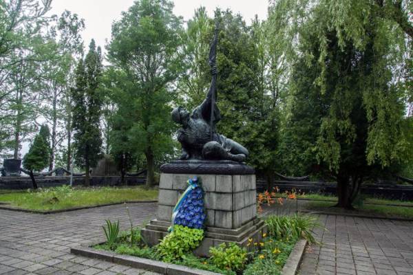 У Львові пам’ятники радянської епохи перенесуть до музею «Територія терору» - INFBusiness