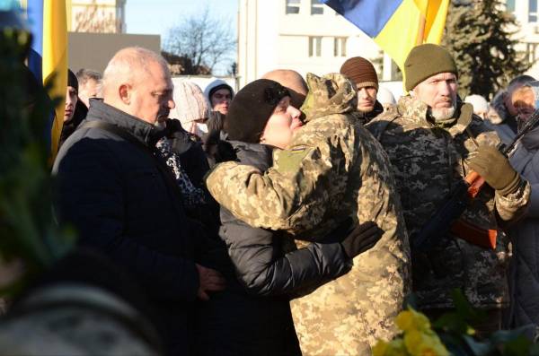 3 місяці вважався безвісти зниклим: на Рівненщині попрощалися із молодим військовим (ВІДЕО) - INFBusiness