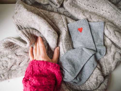 Порушиться кровообіг: поширені помилки при виборі теплих шкарпеток - INFBusiness