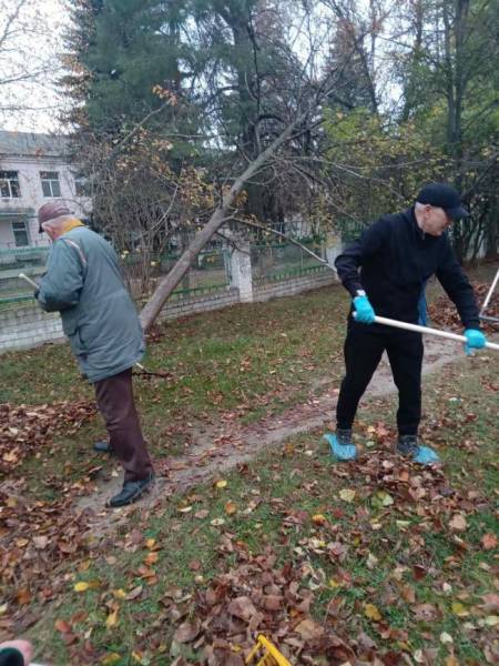 У Рівному працівники дитячої лікарні влаштували толоку - INFBusiness