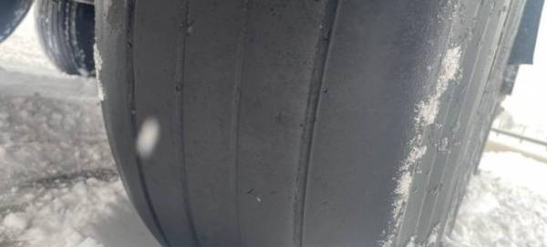 На Рівненщині автомобіль зі зношеною гумою знесло з дороги - INFBusiness