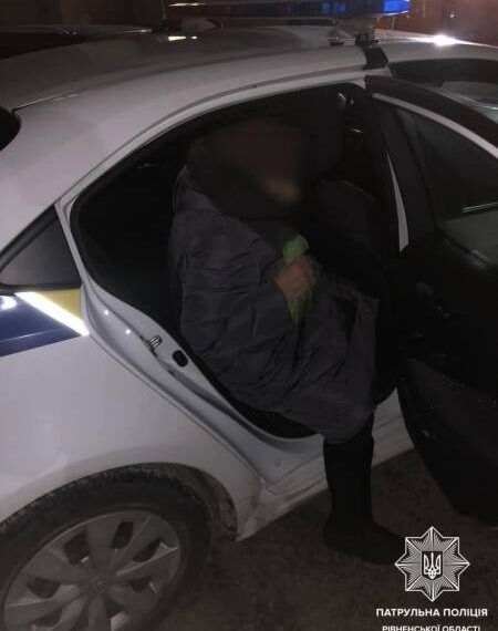 У Рівному пенсіонерка не могла повернутися додому через проблеми з пам’яттю