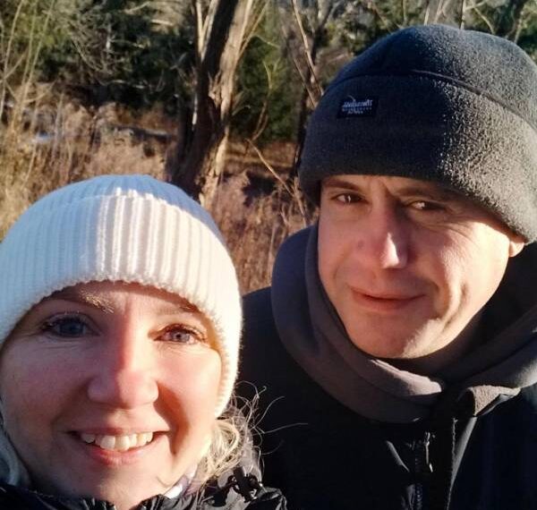 “Навіть у важкі часи потрібно знаходити радість в житті”, – волонтерка з Рівного Марина Шумарова і її історія кохання