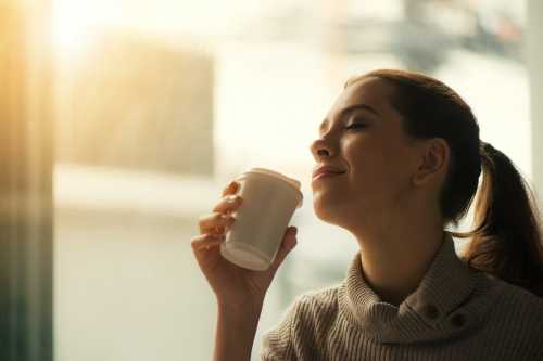 У чому небезпека кави для жіночого організму - INFBusiness
