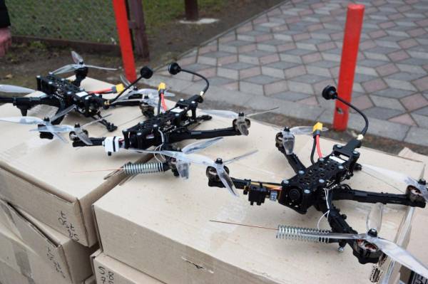 Громада на Рівненщині передала ударні FPV-дрони та ретранслятор зв'язку для земляка - INFBusiness