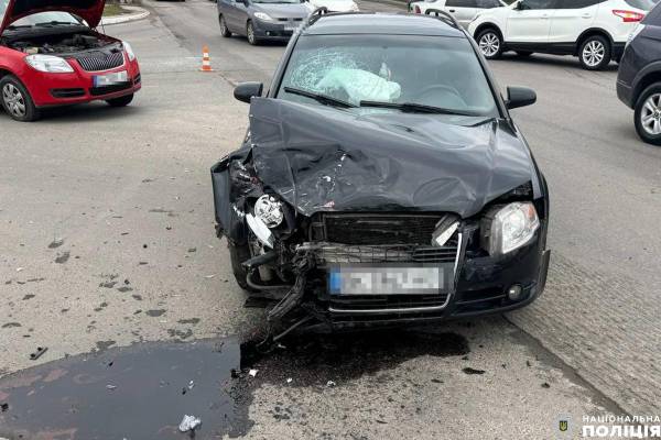 ДТП у Рівному: внаслідок автопригоди постраждали троє осіб - INFBusiness