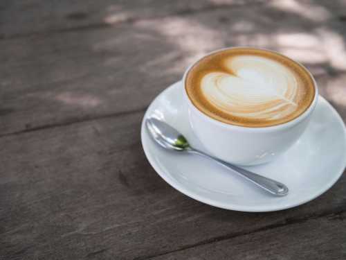 Чи можна пити остиглу каву: терміново позбувайтеся цієї звички - INFBusiness