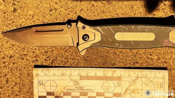 Наніс ножем удар у спину: у Вараші поліцейські затримали підозрюваного в тяжкому - INFBusiness