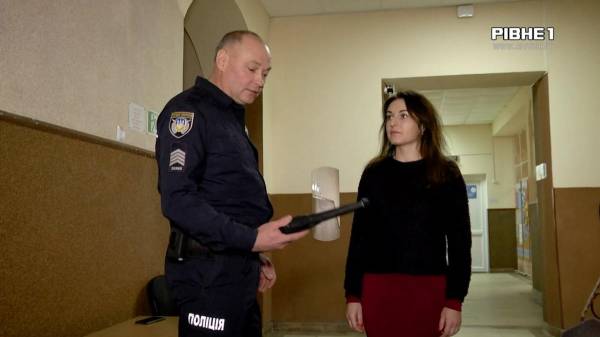 Поліцейські у школах: на Рівненщини почали працювати 37 офіцерів освітньої безпеки (ВІДЕО) - INFBusiness