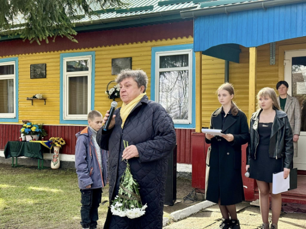 У гімназії на Рівненщині відкрили пам`ятну дошку на честь полеглого військового-земляка - INFBusiness