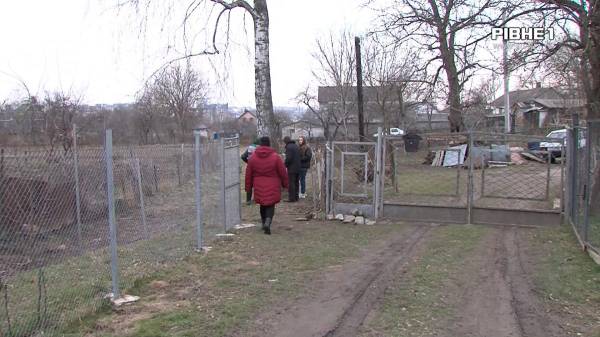 Приватизація частини дороги: жителі Бармаків вимагають відновлення проїзду (ВІДЕО) - INFBusiness