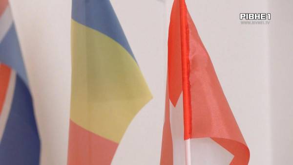 "Якого кольору білизна у дружини": як у Рівному міграційники перевіряють іноземців (ВІДЕО) - INFBusiness