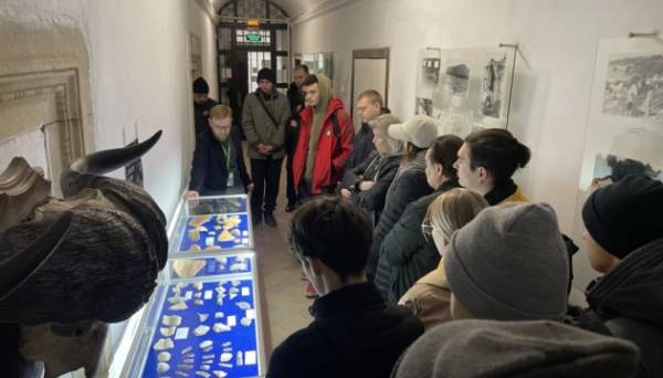 У Кам’янці-Подільському експонують артефакти з пам’яток, яким загрожує знищення - INFBusiness