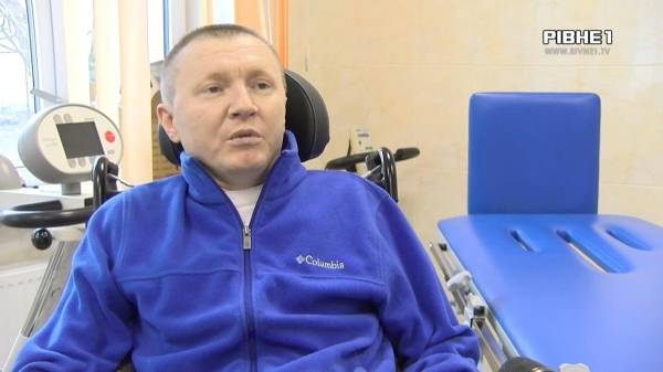 "Я змушувала його дихати": історія сильної жінки, яка втратила дім, а тепер рятує важкопораненого чоловіка на Рівненщині (ВІДЕО) - INFBusiness