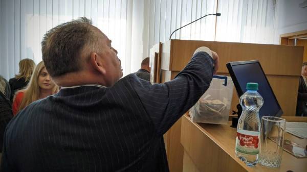 25 тисяч гривень та 20 євро зібрали на ЗСУ депутати Рівненської обласної ради під час сесії - INFBusiness
