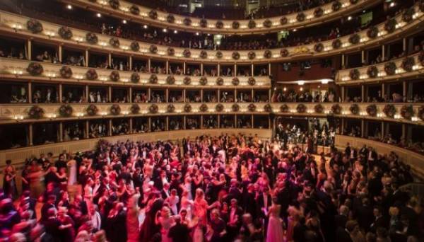 У Києві вперше за п’ять років пройде Віденський бал 08.04.2024 15:17 Укрінформ У Києві 24 квітня відбудеться благодійний Віденський бал. У Києві вперше за п’ять років пройде Віденський бал - INFBusiness