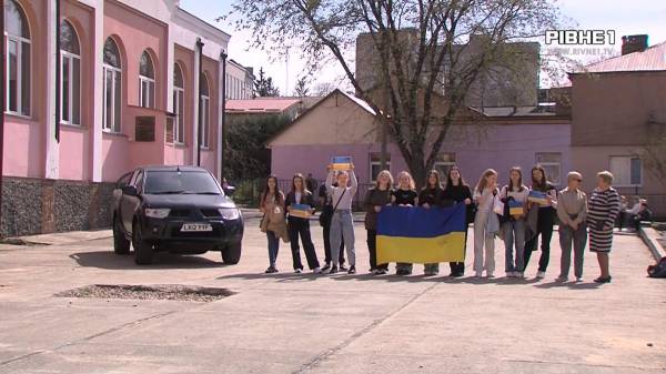 У 9 років придбала автомобіль для ЗСУ: Рівнянка співами збирає кошти для захисників (ВІДЕО) - INFBusiness