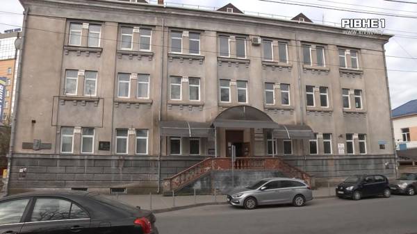 Рейдерське захоплення у центрі Рівного? Що відомо про конфлікт у Народному домі (ВІДЕО) - INFBusiness