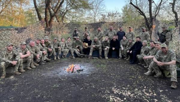 Олександр Пономарьов, Михайло Хома і Тарас Тополя презентували пісню «Темна нічка» - INFBusiness