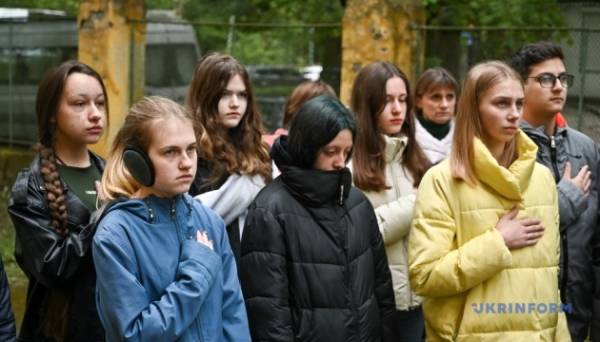 У Львові відкрили пам'ятну дошку письменниці Вікторії Амеліній - INFBusiness