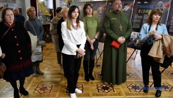 У Вінниці відкрилась фотовиставка, присвячена загиблим білоруським добровольцям - INFBusiness