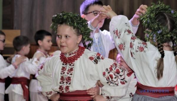 На Хмельниччині відбувся етнофестиваль гаївок та великодніх пісень - INFBusiness