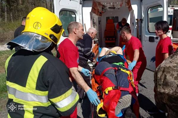 ДТП за участю двох вантажівок: на Рівненщині травмувався один із водіїв - INFBusiness