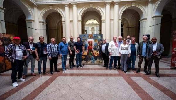 У Львові відкрили виставку полотен, на яких регіони України представлені в жіночих образах - INFBusiness