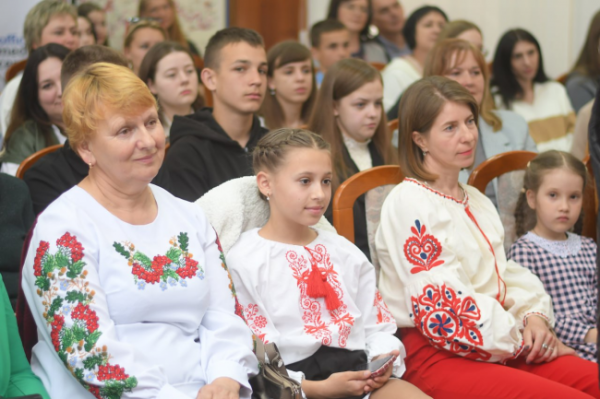 Більше ста учнів із Рівненщини взяли участь у конкурсі "Я - журналіст" - INFBusiness