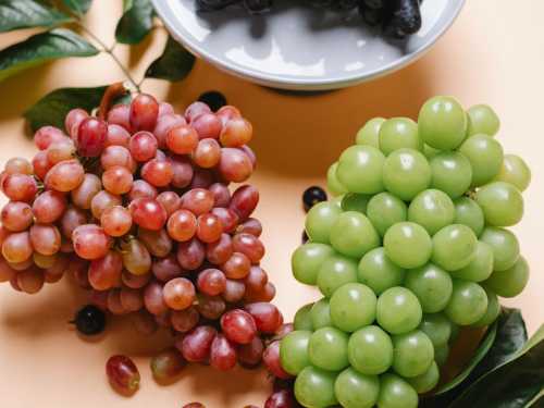 Лікарі пояснили, чому виноград є найшкідливішою ягодою - INFBusiness