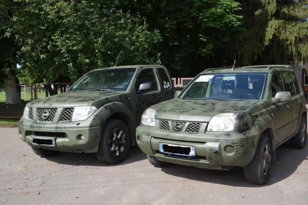 Працівники Городоцької сільської ради передали позашляховики військовим - INFBusiness