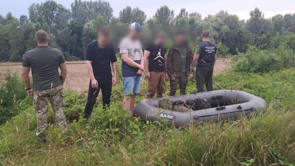 Заплатили від 8 до 10 тисяч доларів: двоє жителів Рівненщини планували перепливти Тису - INFBusiness