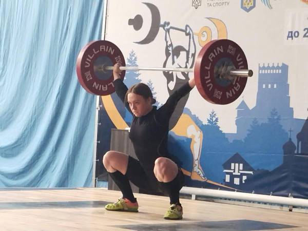 Спортсменка з Рівненщини здобула титул чемпіонки з важкої атлетики - INFBusiness
