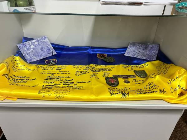 "Мистецтво до війни. І не тільки": у Рівному відбулося відкриття виставки графічних робіт - INFBusiness