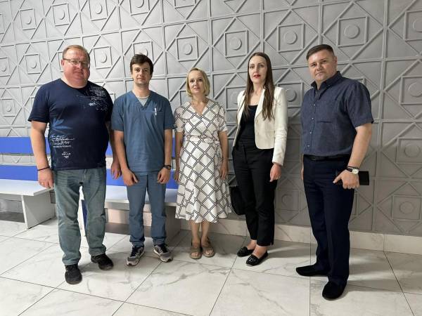 Команда МОЗ перевірила роботу реабілітаційних відділень у лікарнях Рівненщини - INFBusiness