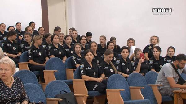 Копи в школах: На Рівненщині в навчальних закладах працюватимуть поліцейські (ВІДЕО) - INFBusiness