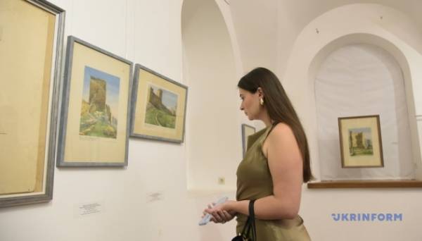 У Софії Київській відкрилася виставка «Українське сонце Криму не погасне, ні…» - INFBusiness