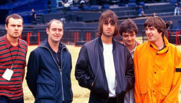 Британський рок-гурт Oasis оголосив про возз'єднання 27.08.2024 11:17 Укрінформ Учасники легендарного британського рок-гурту Oasis після 15-річної перерви оголосили про возз'єднання і проведення світового турне наступного року. Британський рок-гурт Oasis оголосив про возз'єднання - INFBusiness