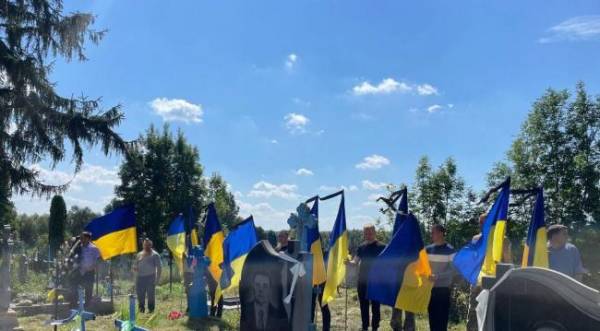 На провели в останню дорогу молодого водія-електрика БПЛА - INFBusiness