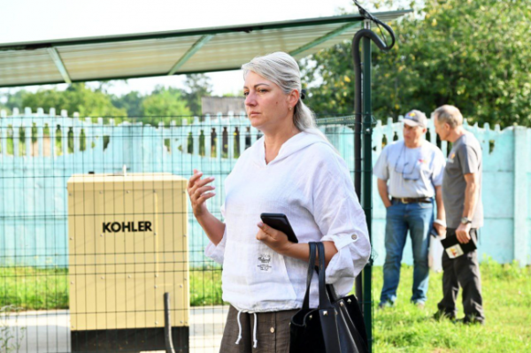 Благодійники подарували школі на Рівненщині систему сонячних панелей - INFBusiness