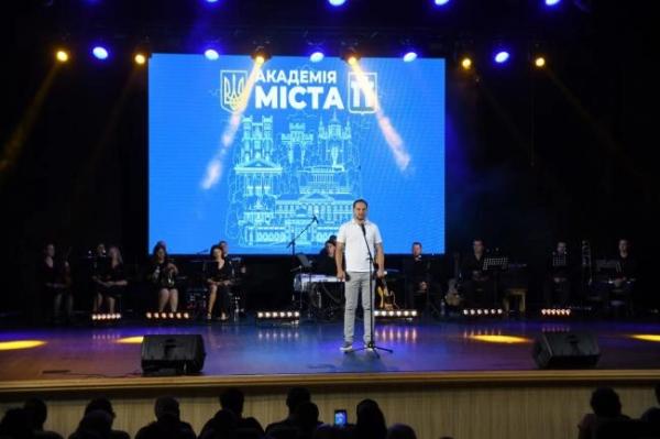 Майже 160 рівнян посмертно отримали відзнаки «Почесний громадянин міста» - INFBusiness